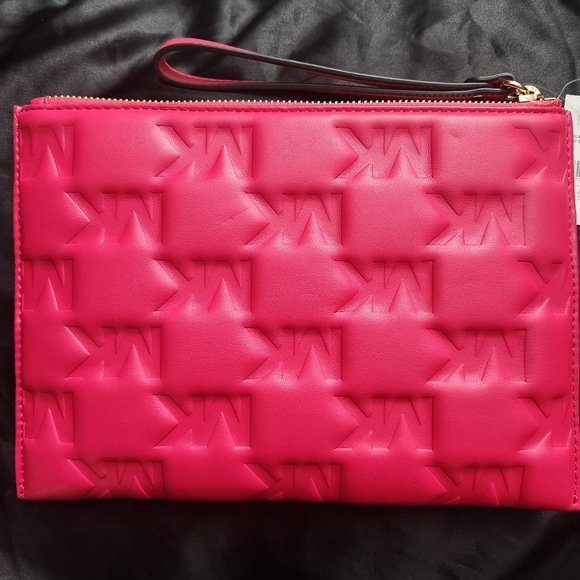 Michael Kors Pink XL Clutch / Wristlet NWT MSRP $178 - Picture 3 of 6